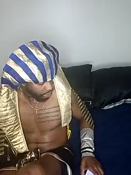 Snapshot of MoonlikePolicy727 chatting on 11-01-25, 06:19 MoonlikePolicy727 online show from 11-01-25, 06:19