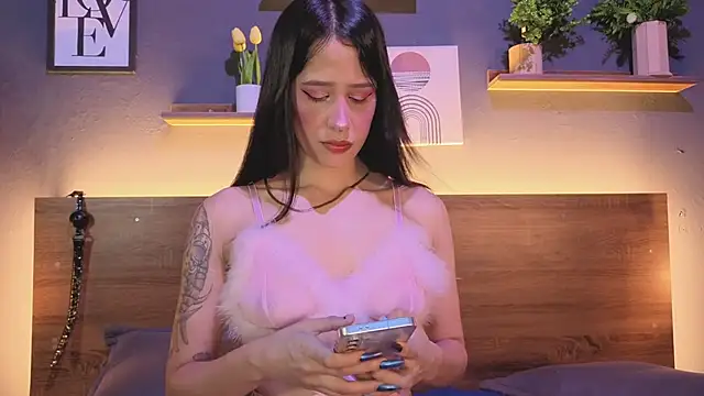 Snapshot of KLOE_LUSTX chatting on 02-27-26, 09:58 KLOE LUSTX online show from 02-27-26, 09:58