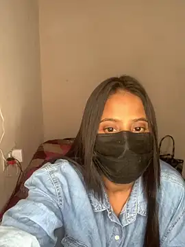 Priya baby0 online show from 12-18-25, 05:39