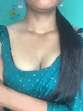 Snapshot of Priya_baby0 chatting on 09-18-25, 05:49 Priya baby0 online show from 09-18-25, 05:49
