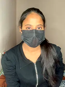 Priya baby0 online show from 11-18-25, 05:27