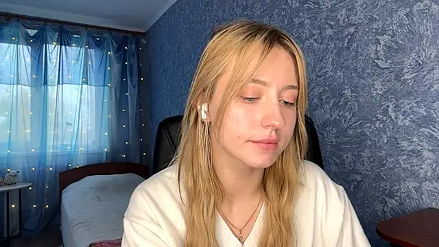 Jetta Corsacami online show from 10-09-25, 11:22