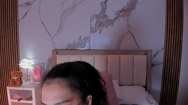 Snapshot of LunaRosse_ chatting on 05-28-26, 11:27 LunaRosse online show from 05-28-26, 11:27