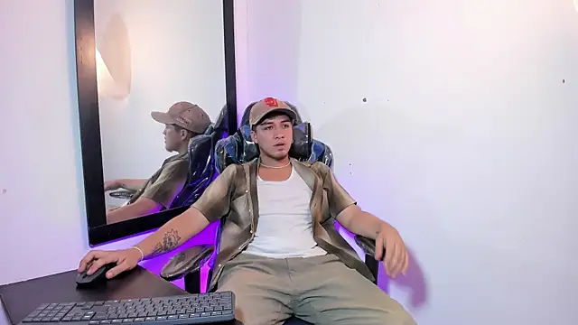 juanmechanic  online show from 10-15-25, 05:17