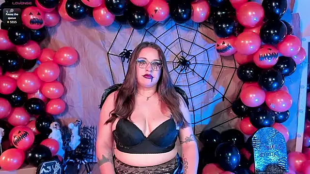 Laureen se online show from 10-22-25, 02:22