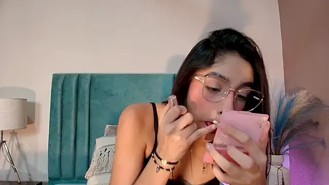 IvyJhons online show from 11-05-25, 11:57