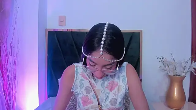 IvyJhons online show from 10-15-25, 11:51