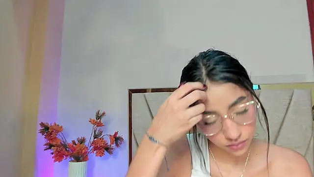 IvyJhons online show from 11-26-25, 11:43