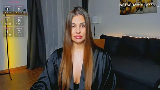 Cutie Lui online show from 11-18-25, 02:53