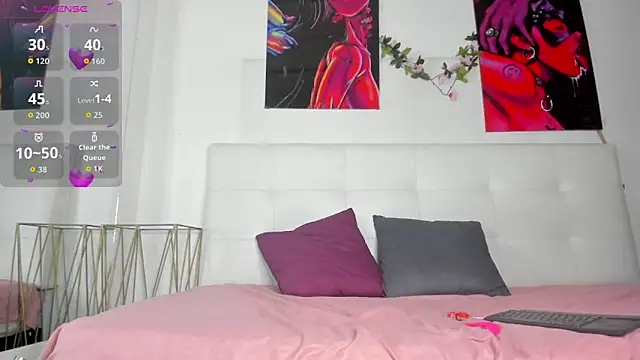 Snapshot of Lucia78couple chatting on 10-27-25, 09:49 Lucia78couple online show from 10-27-25, 09:49