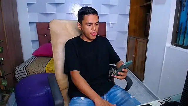 angelss 666 online show from 12-19-25, 03:10