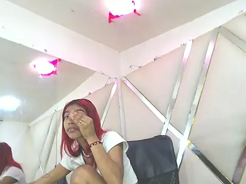 TifannyHott online show from 02-09-26, 07:45