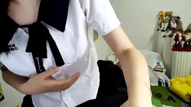 Snapshot of Moonlight-23 chatting on 09-17-25, 03:25 Moonlight-23 online show from 09-17-25, 03:25