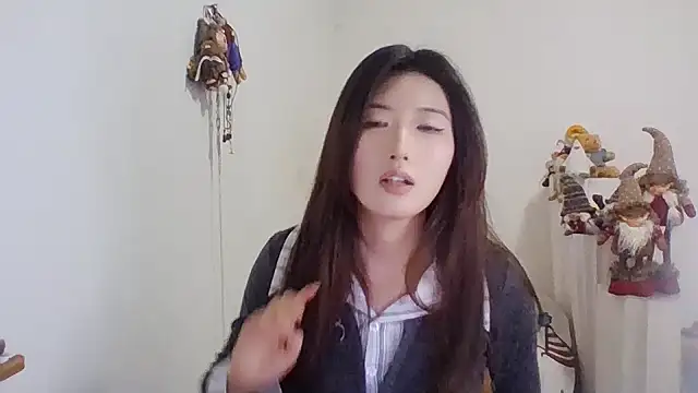 Snapshot of Moonlight-23 chatting on 04-13-26, 03:38 Moonlight-23 online show from 04-13-26, 03:38