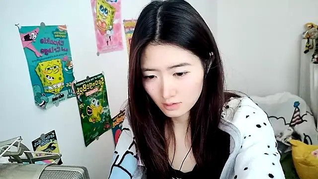 Snapshot of Moonlight-23 chatting on 10-23-25, 07:40 Moonlight-23 online show from 10-23-25, 07:40