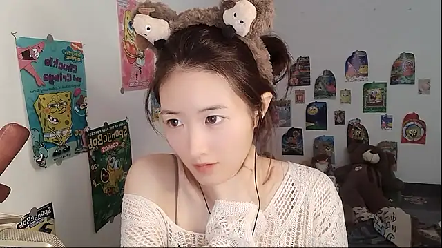 Snapshot of Moonlight-23 chatting on 09-12-25, 02:44 Moonlight-23 online show from 09-12-25, 02:44