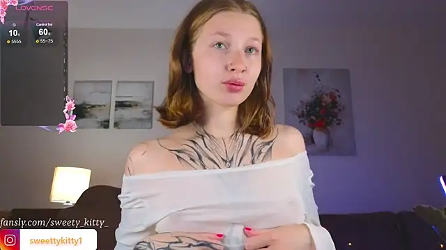 sweettykitty online show from 10-17-25, 12:29