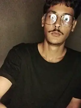 Snapshot of Mago666_ chatting on 11-01-25, 01:45 Mago666 online show from 11-01-25, 01:45