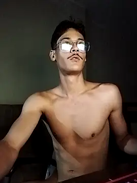 Snapshot of Mago666_ chatting on 09-14-25, 03:07 Mago666 online show from 09-14-25, 03:07