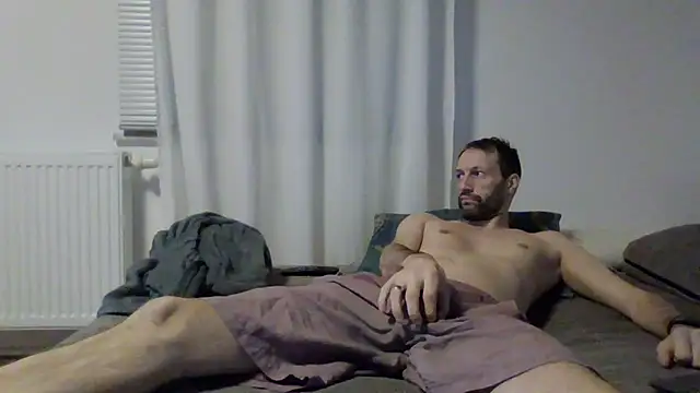 XLBarehengst online show from 11-28-25, 06:41