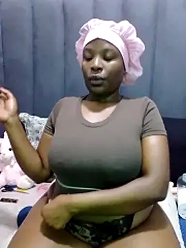 MrsMxx25 online show from 10-23-25, 04:11