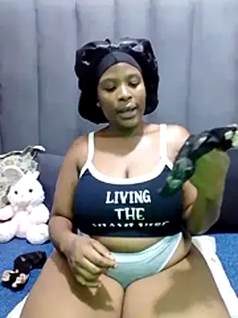 MrsMxx25 online show from 10-31-25, 08:05