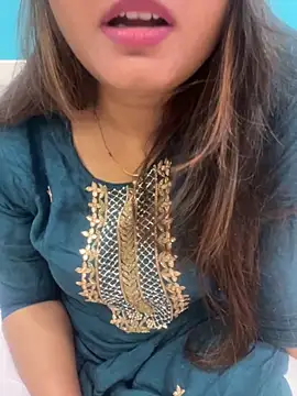 Snapshot of Naughty-Kamini chatting on 10-28-25, 11:53 Naughty-Kamini online show from 10-28-25, 11:53