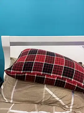 Snapshot of Naughty-Kamini chatting on 10-12-25, 10:27 Naughty-Kamini online show from 10-12-25, 10:27