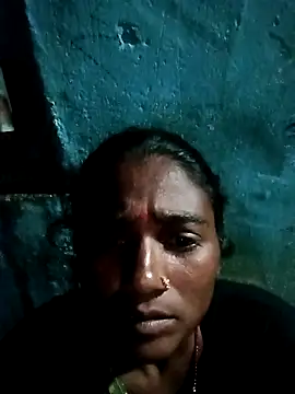 Snapshot of Sapna_hotA chatting on 10-07-25, 02:18 Sapna hotA online show from 10-07-25, 02:18