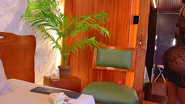 kaylie mitchel online show from 04-17-26, 10:56