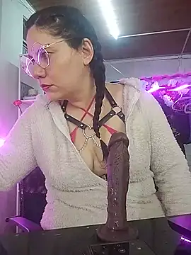 Snapshot of miichellemalvoa chatting on 07-16-26, 03:14 miichellemalvoa online show from 07-16-26, 03:14