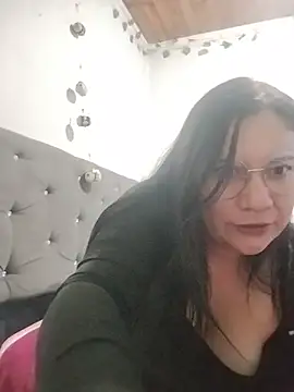Snapshot of miichellemalvoa chatting on 07-22-26, 12:45 miichellemalvoa online show from 07-22-26, 12:45