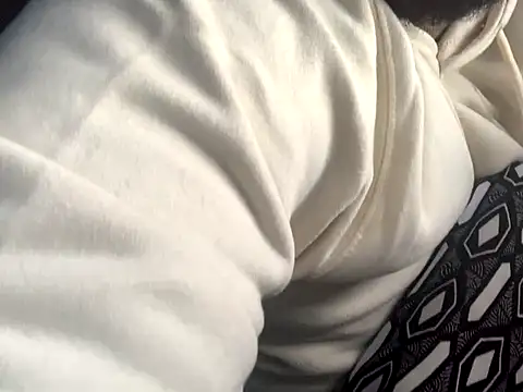 shakeweight online show from 12-15-25, 11:31