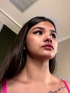 Snapshot of asian_bby_ chatting on 10-12-25, 01:12 asian bby online show from 10-12-25, 01:12