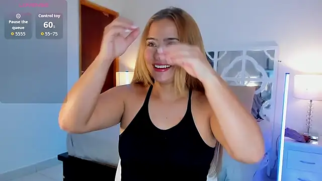 MikaelaStone online show from 12-04-25, 11:20