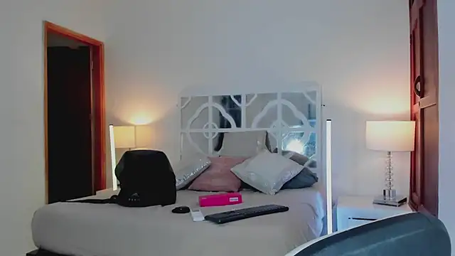 MikaelaStone online show from 02-04-26, 12:44