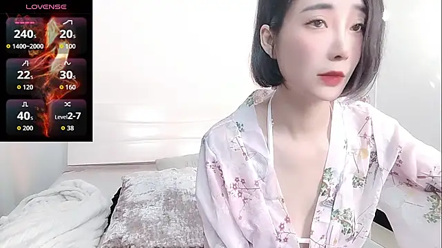 YIWA-2000 online show from 02-08-26, 12:14