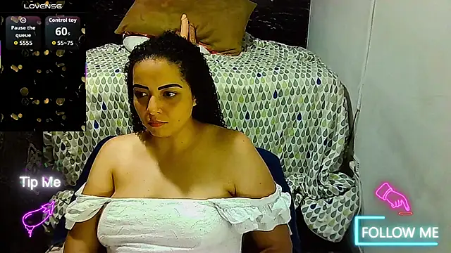 Snapshot of _naughty_milf chatting on 01-19-26, 04:27 naughty milf online show from 01-19-26, 04:27