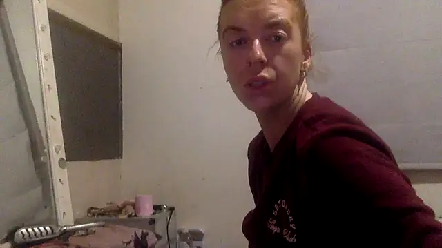 Snapshot of Bellababexox chatting on 06-06-26, 12:27 Bellababexox online show from 06-06-26, 12:27