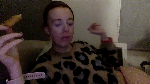 Snapshot of Bellababexox chatting on 06-28-26, 04:41 Bellababexox online show from 06-28-26, 04:41