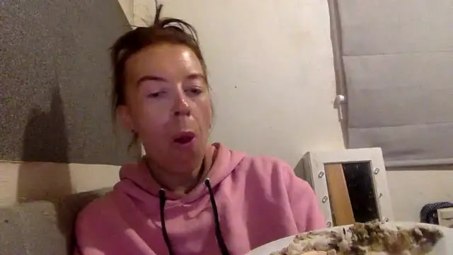 Snapshot of Bellababexox chatting on 05-23-26, 01:26 Bellababexox online show from 05-23-26, 01:26