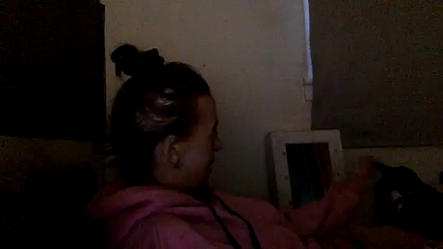 Snapshot of Bellababexox chatting on 05-25-26, 05:51 Bellababexox online show from 05-25-26, 05:51