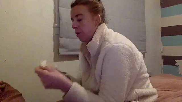 Snapshot of Bellababexox chatting on 05-18-26, 12:55 Bellababexox online show from 05-18-26, 12:55