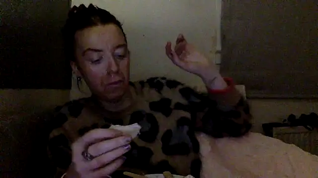 Snapshot of Bellababexox chatting on 07-04-26, 05:03 Bellababexox online show from 07-04-26, 05:03