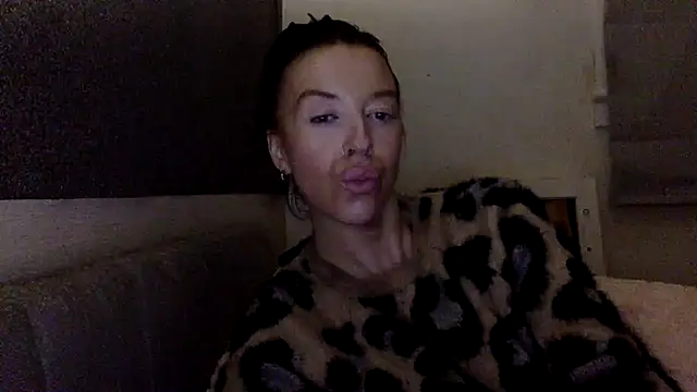 Snapshot of Bellababexox chatting on 07-05-26, 04:19 Bellababexox online show from 07-05-26, 04:19