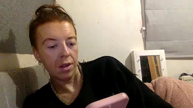 Snapshot of Bellababexox chatting on 05-26-26, 06:00 Bellababexox online show from 05-26-26, 06:00