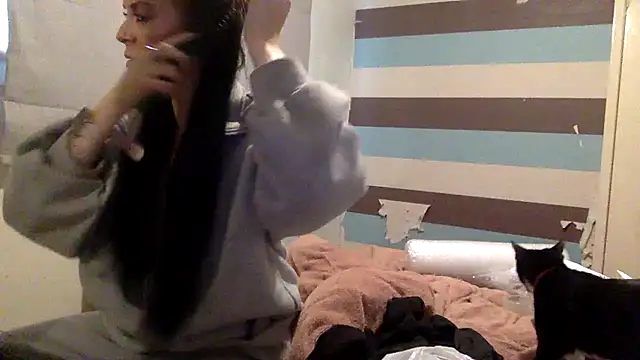Snapshot of Bellababexox chatting on 06-19-26, 02:56 Bellababexox online show from 06-19-26, 02:56