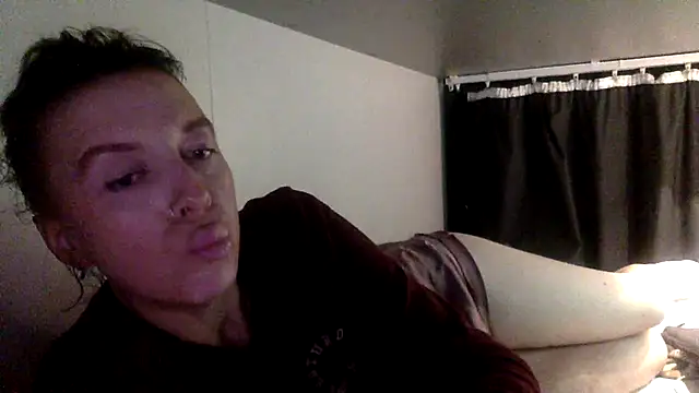 Snapshot of Bellababexox chatting on 06-30-26, 11:49 Bellababexox online show from 06-30-26, 11:49