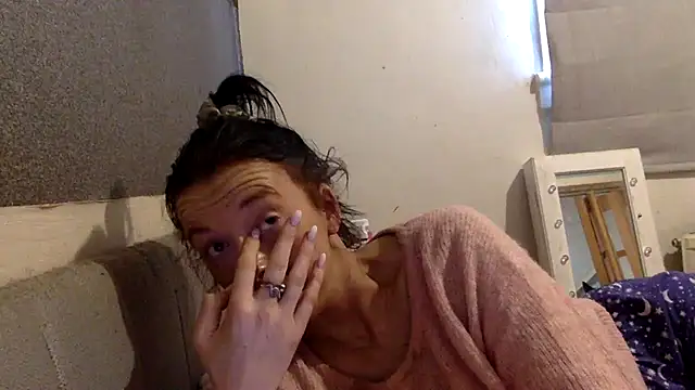 Snapshot of Bellababexox chatting on 07-13-26, 03:22 Bellababexox online show from 07-13-26, 03:22