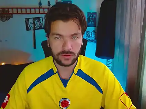 cortelioni massimo  online show from 10-15-25, 07:22